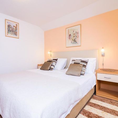 Apartman Neve دوبروفينك المظهر الخارجي الصورة